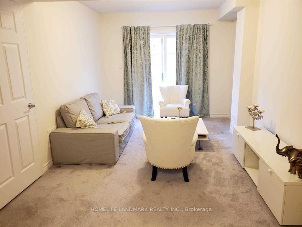 34 Farooq Boulevard photo 5