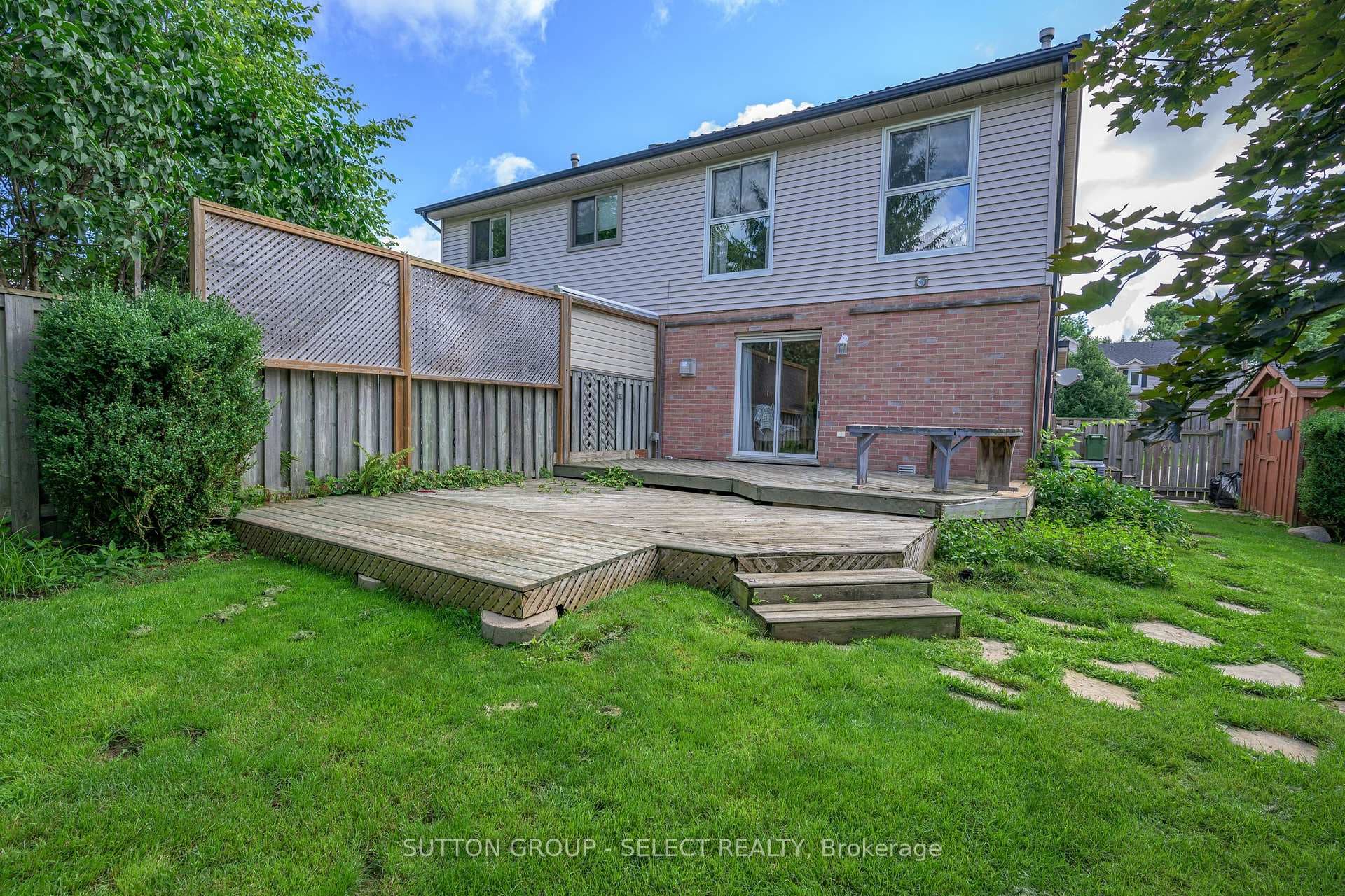 6 Moreau Crescent photo 6