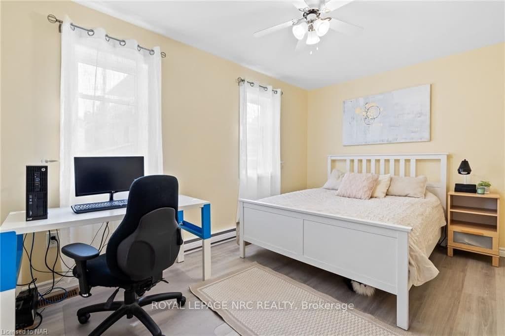 Unit Bedroom