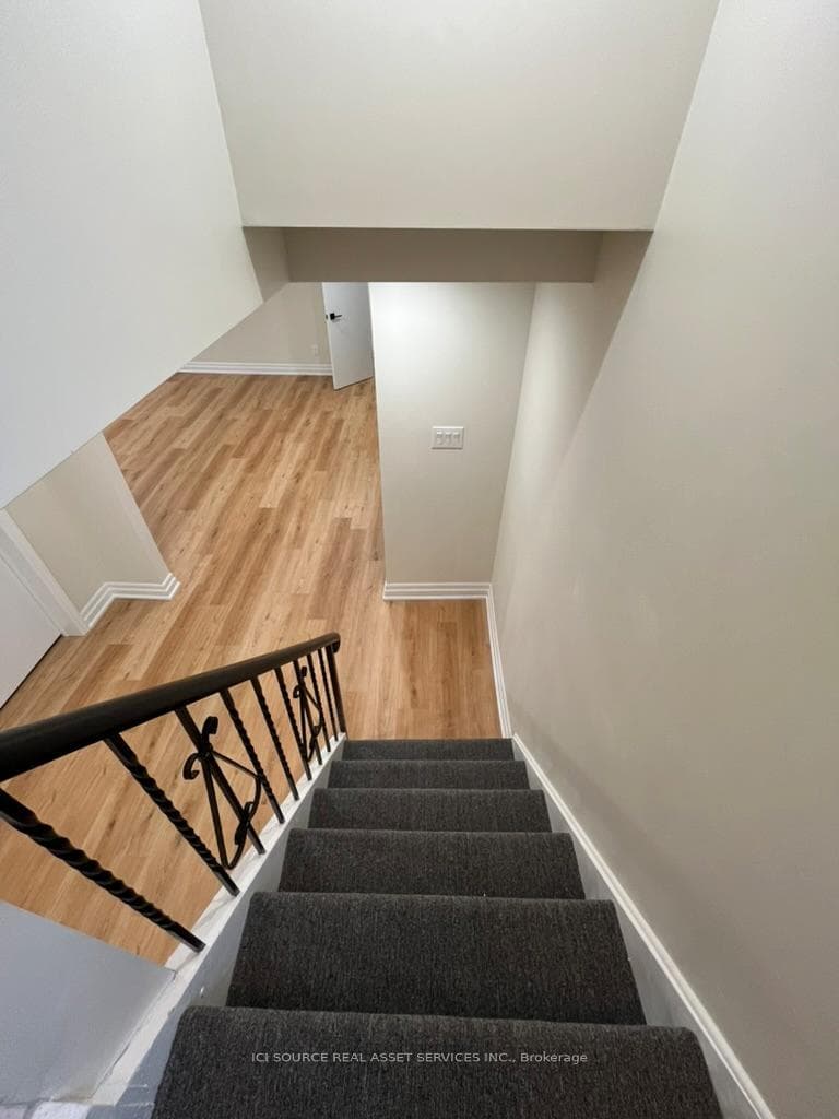 39 Ecker Drive Unit BSMT photo 2