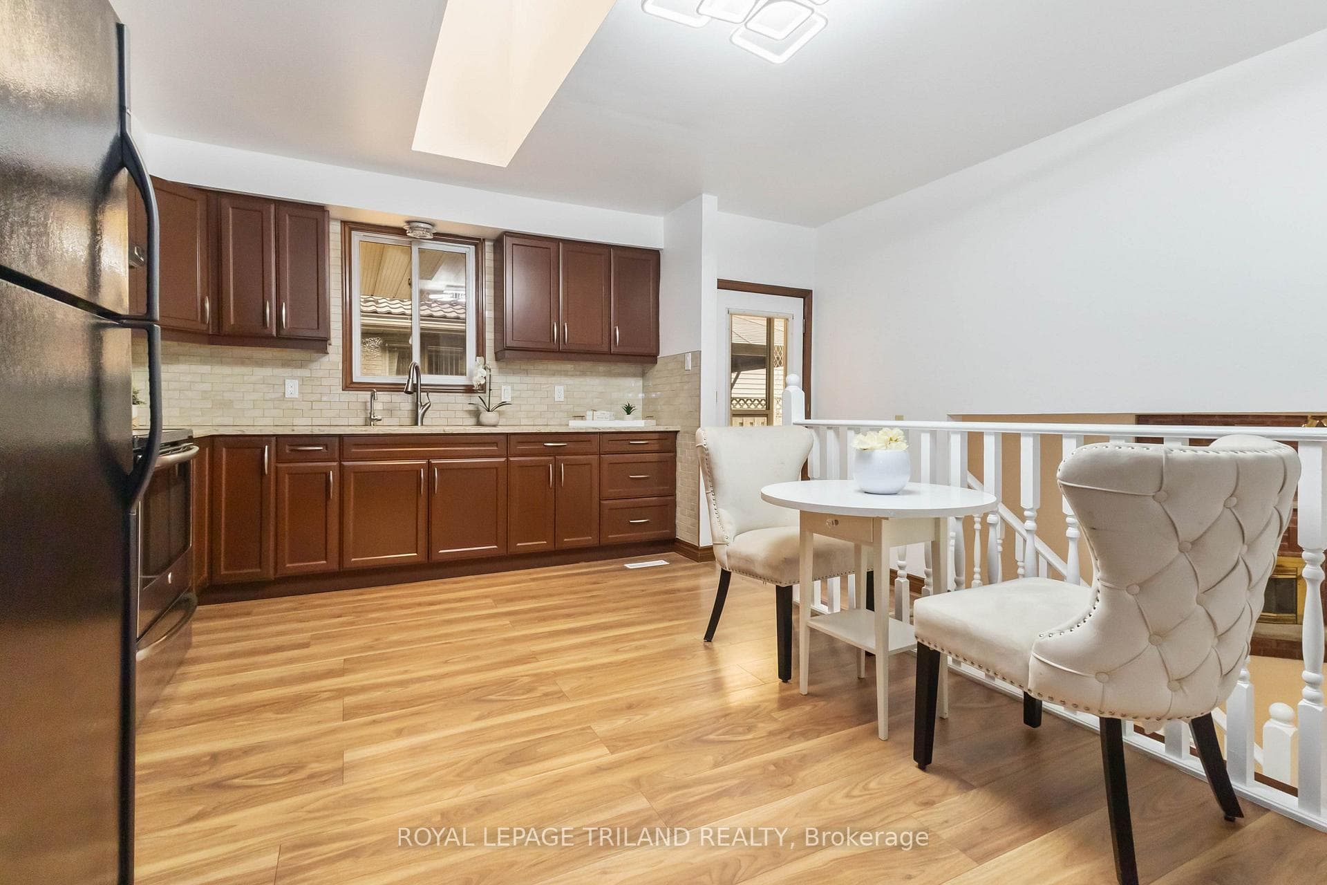 954 Chippewa Drive photo 8