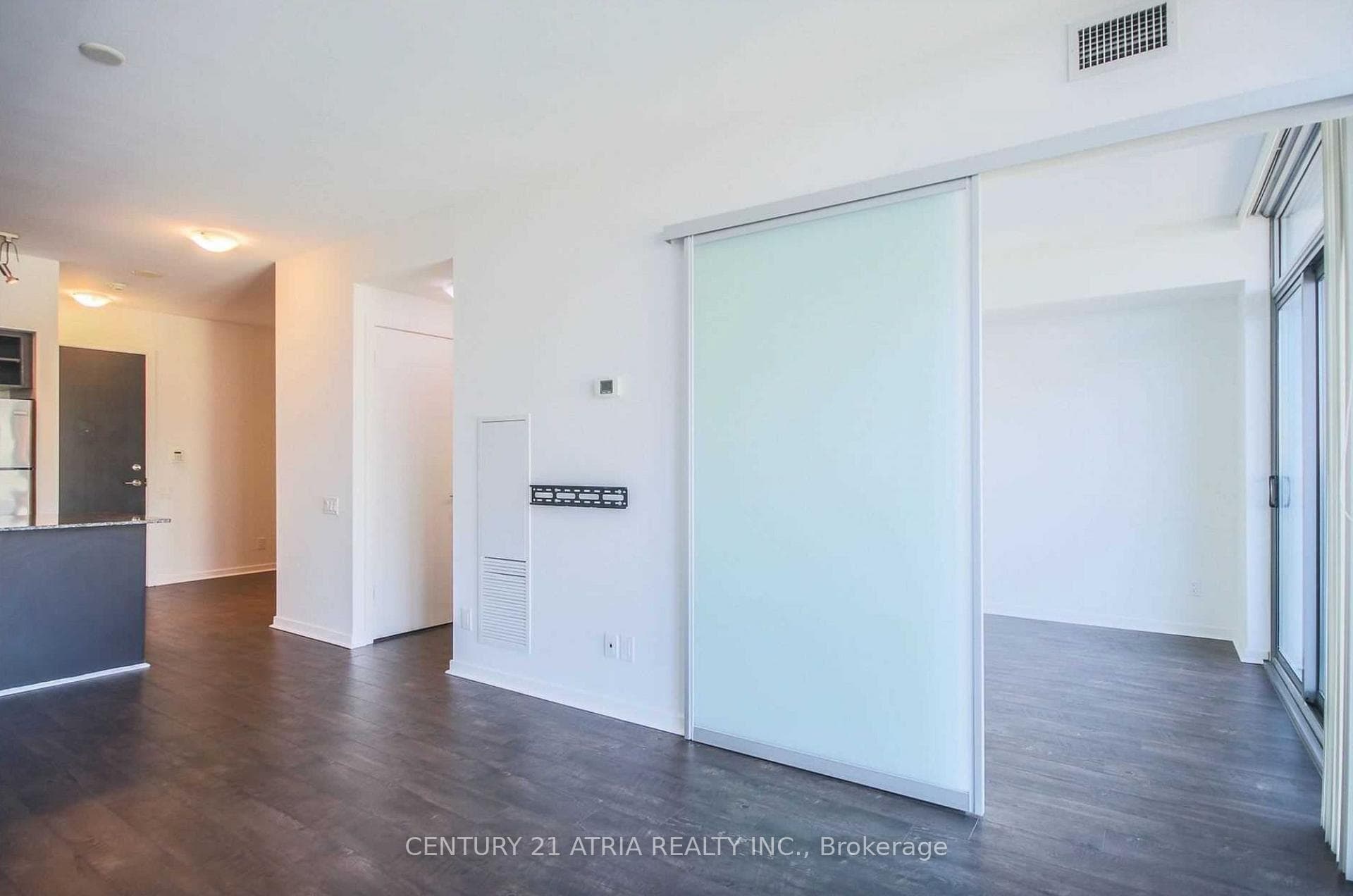 105 The Queensway Avenue Unit 2801 photo 12
