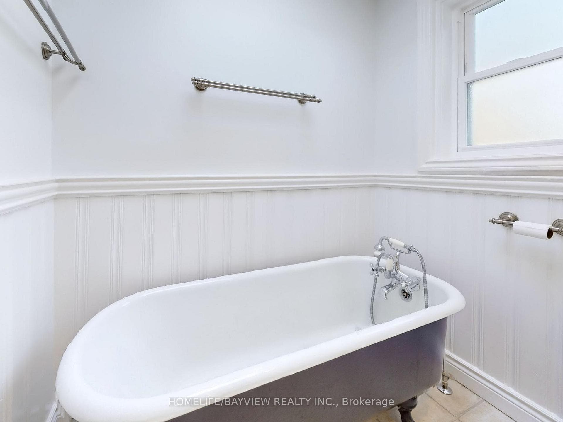 2nd Floor Washroom Tub