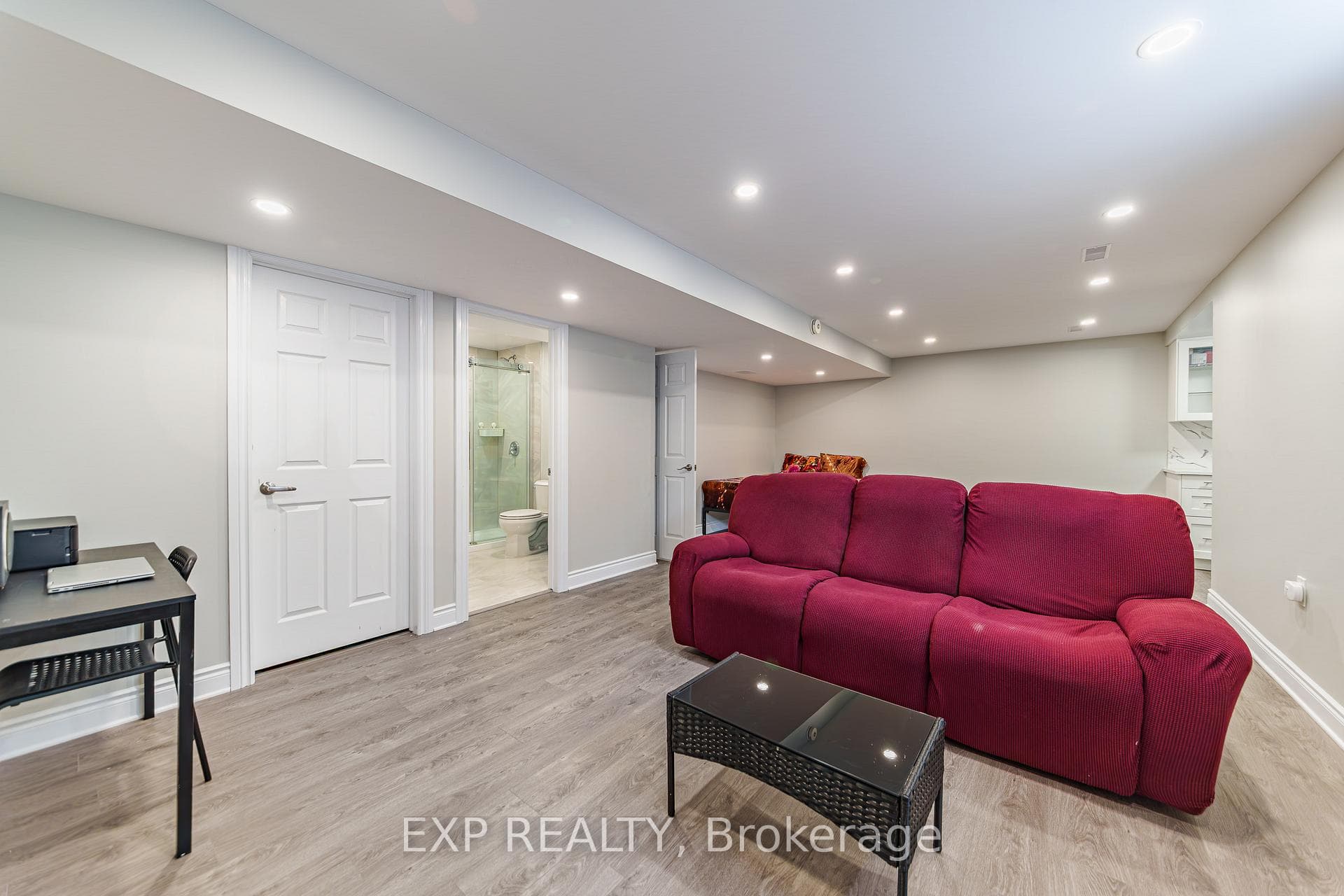 106 Bert Hall Street photo 23