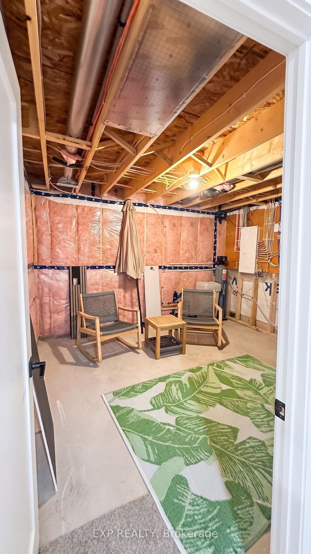 6 Evylean Court photo 35