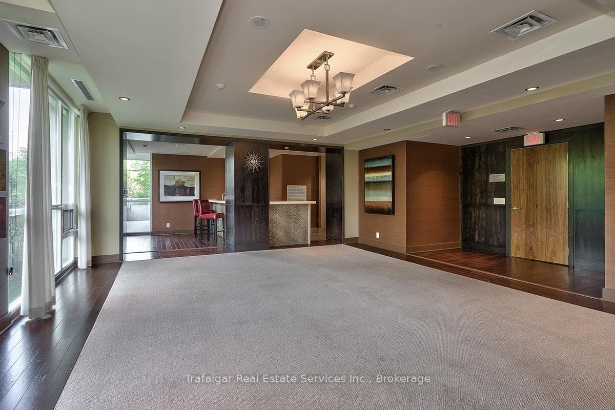 1055 Southdown Road Unit 512 photo 13