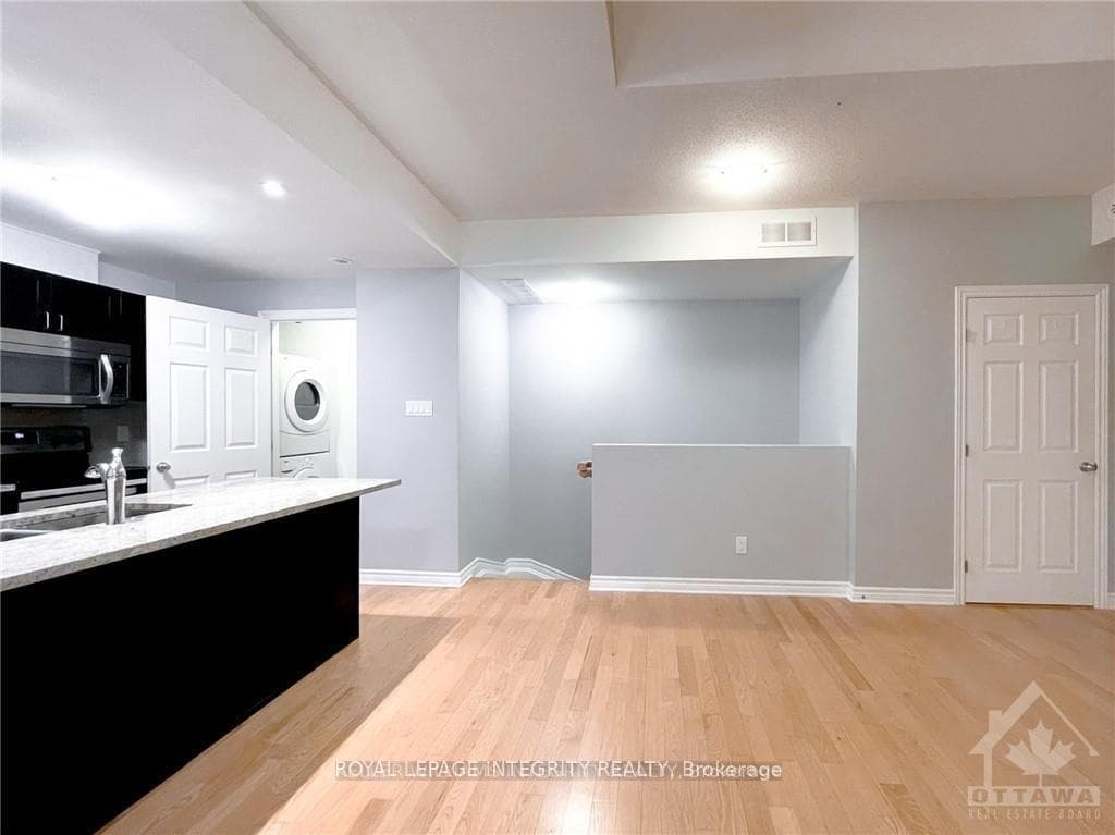 103 Fraser Fields Way Unit J photo 4