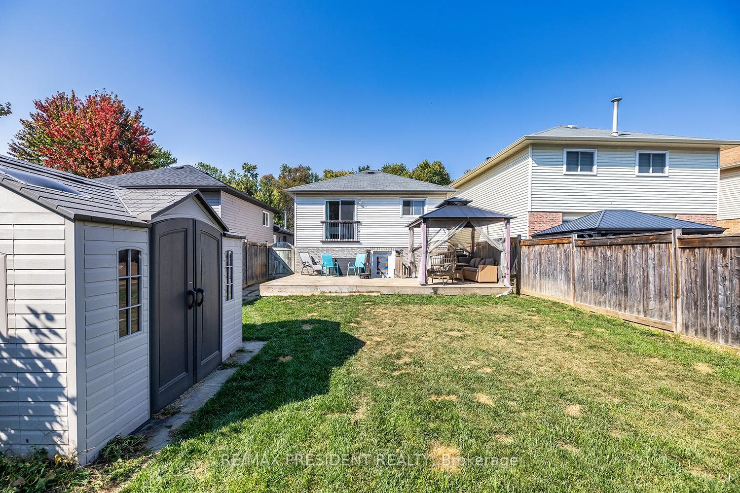 146 Sandringham Drive photo 33