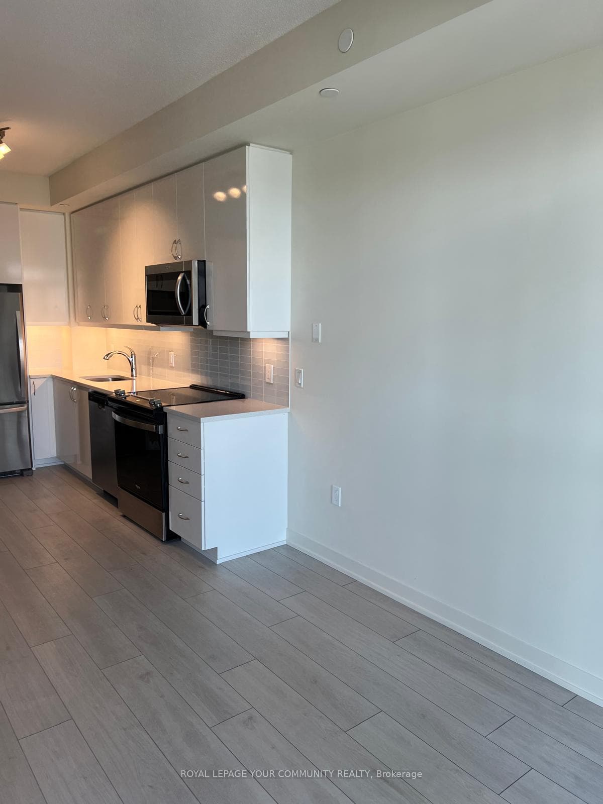 38 Annie Craig Drive Unit 2201 photo 7