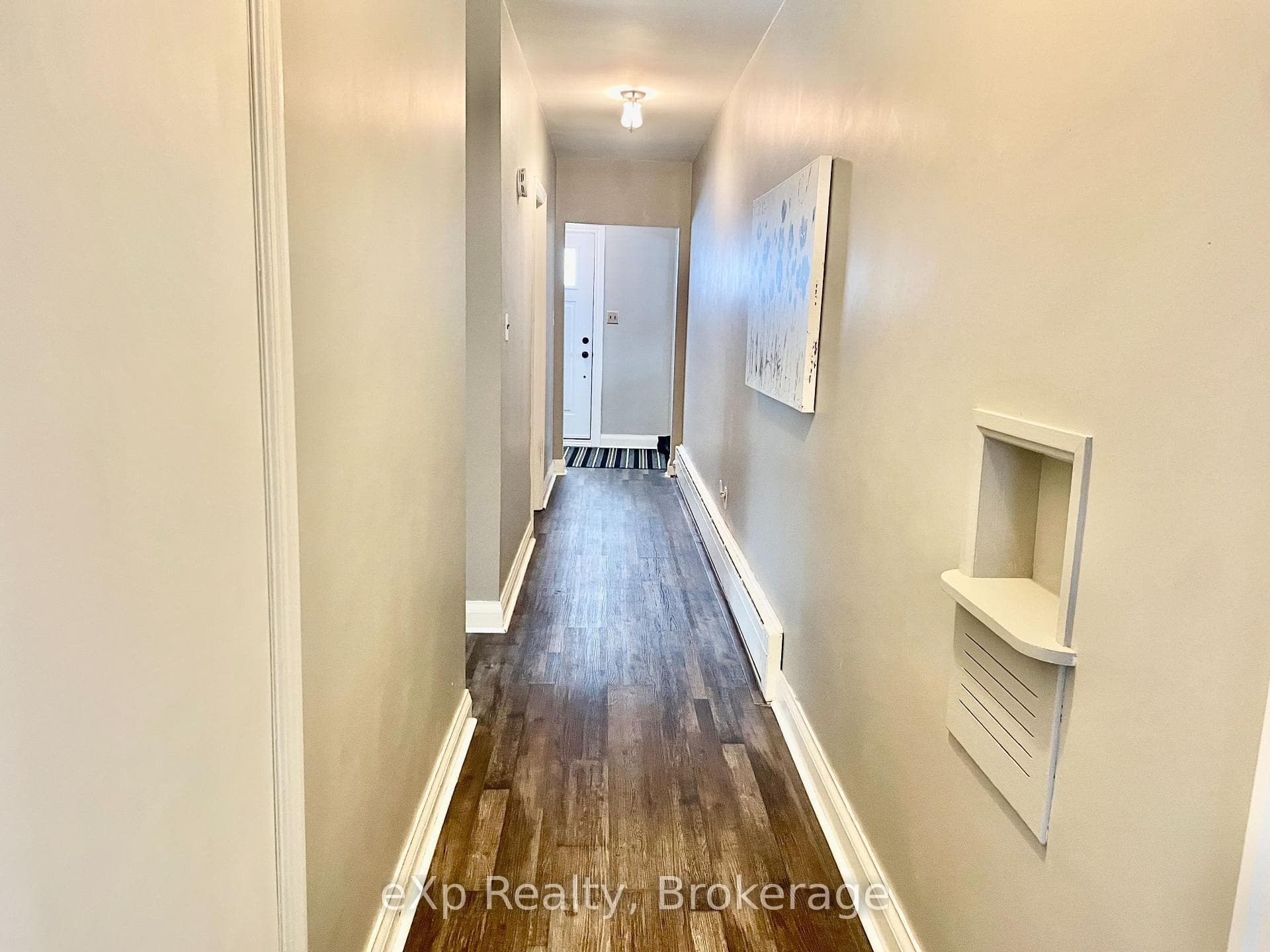 108 Hinks Street photo 11