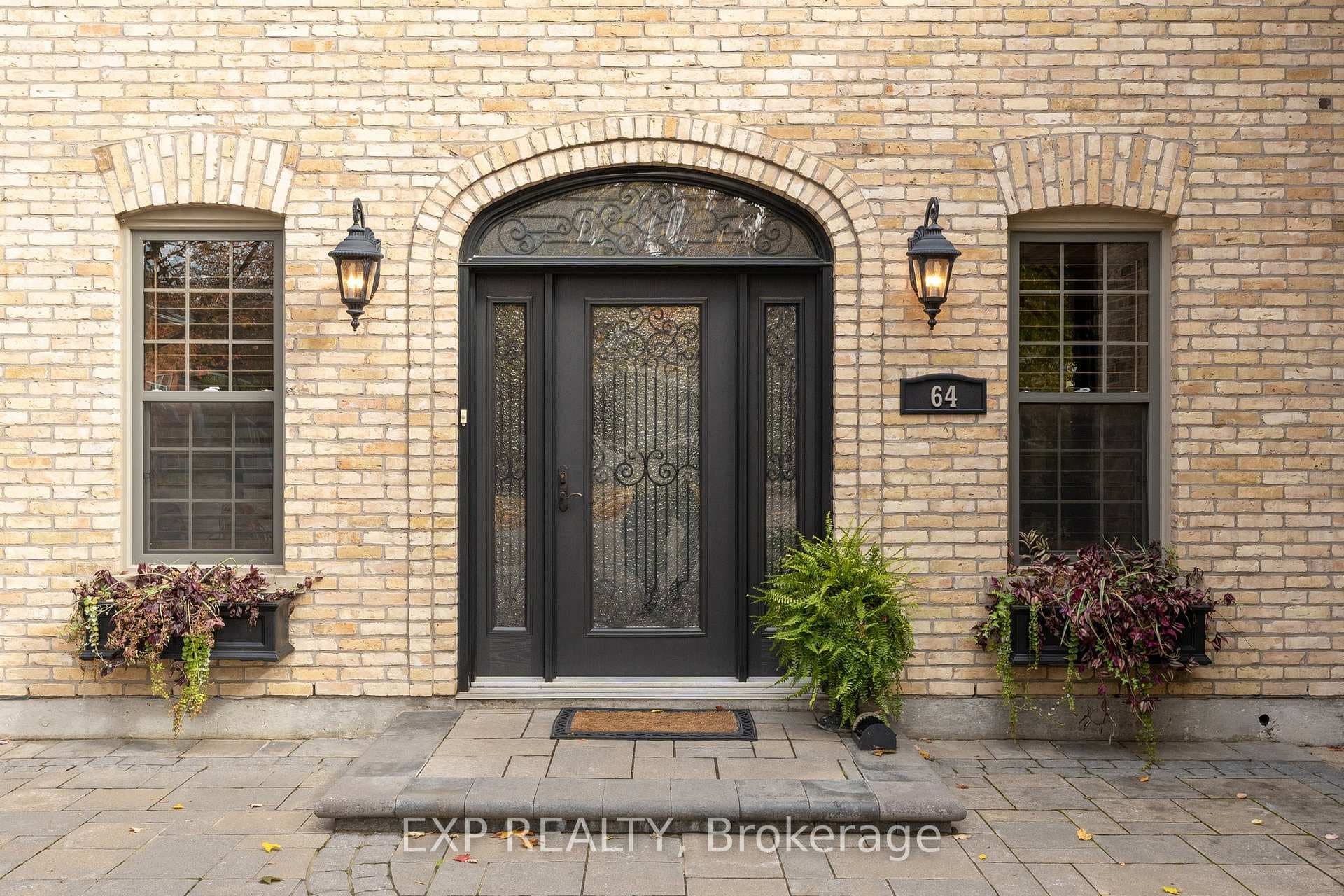 64 Avondale Avenue photo 8