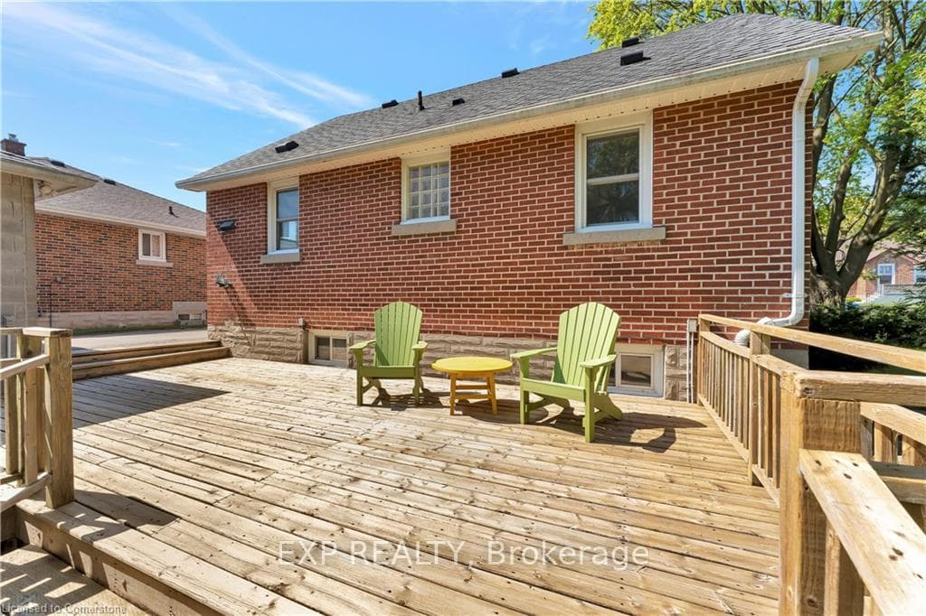 25 Rosewood Avenue photo 28