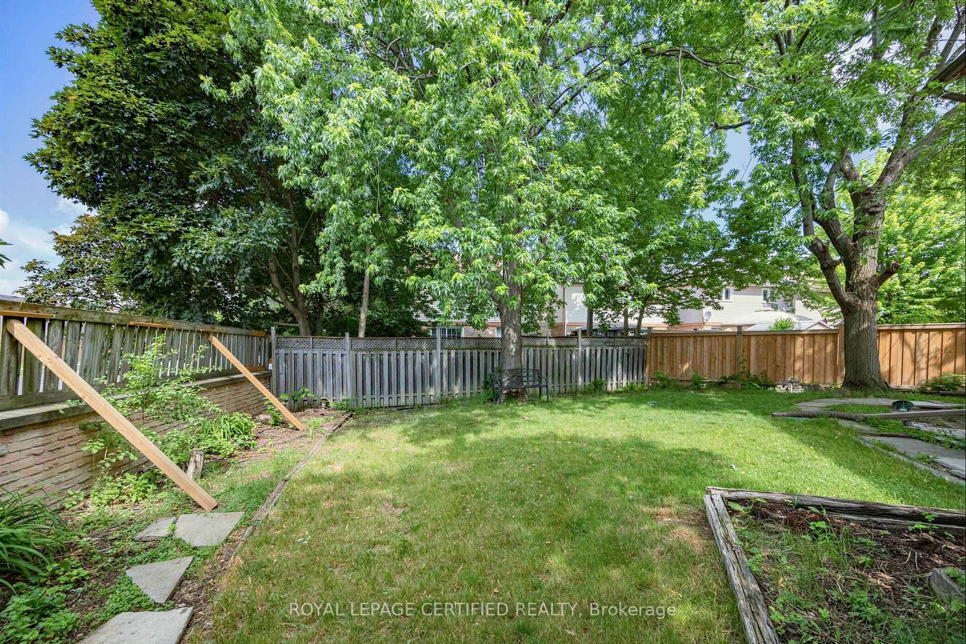 22 Borden Hill Court photo 38