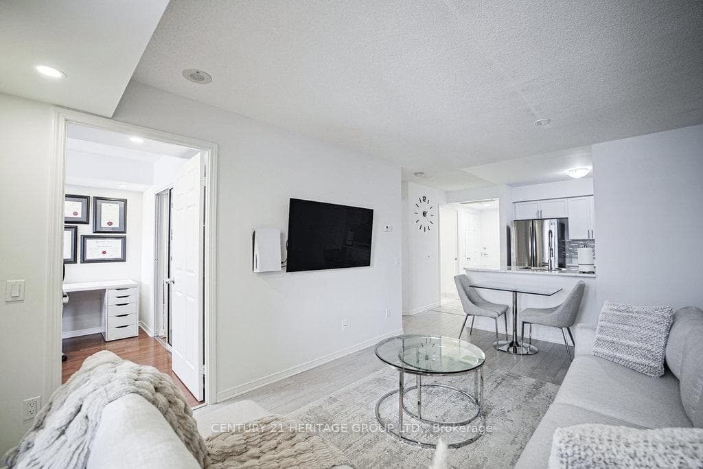 155 Beecroft Road Unit 3012 photo 3