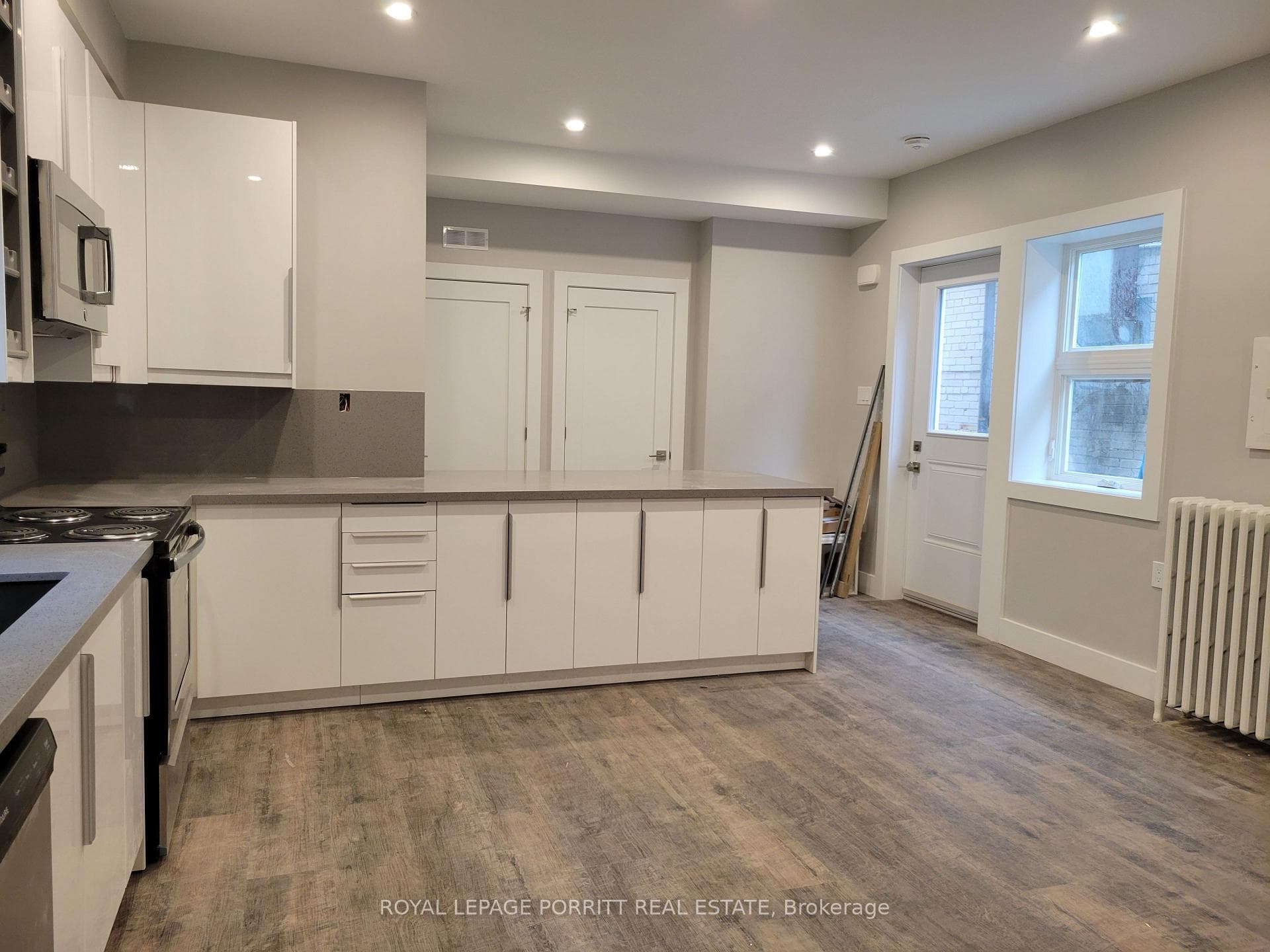 333 Silverthorn Avenue Unit 1 photo 4