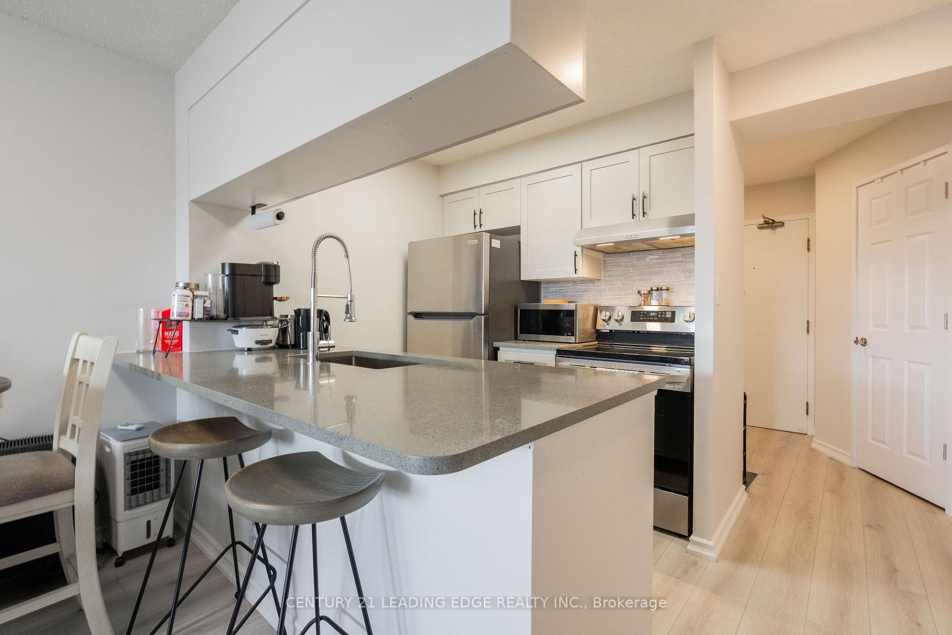 1625 Pickering Parkway Unit 909 photo 16