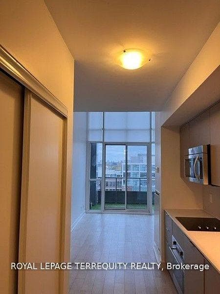5 Hanna Avenue Unit 723 photo 5