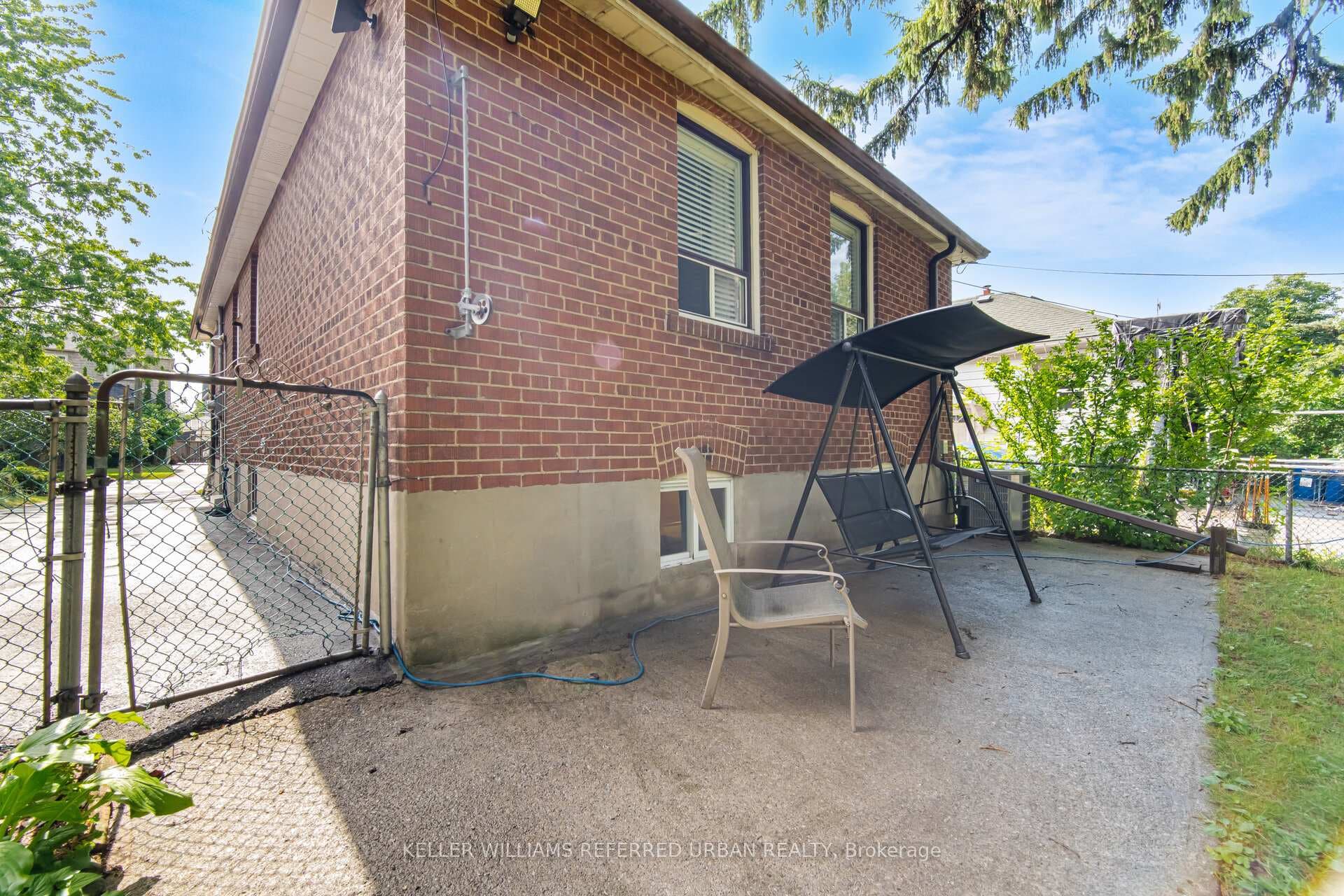 41 Parker Avenue photo 38