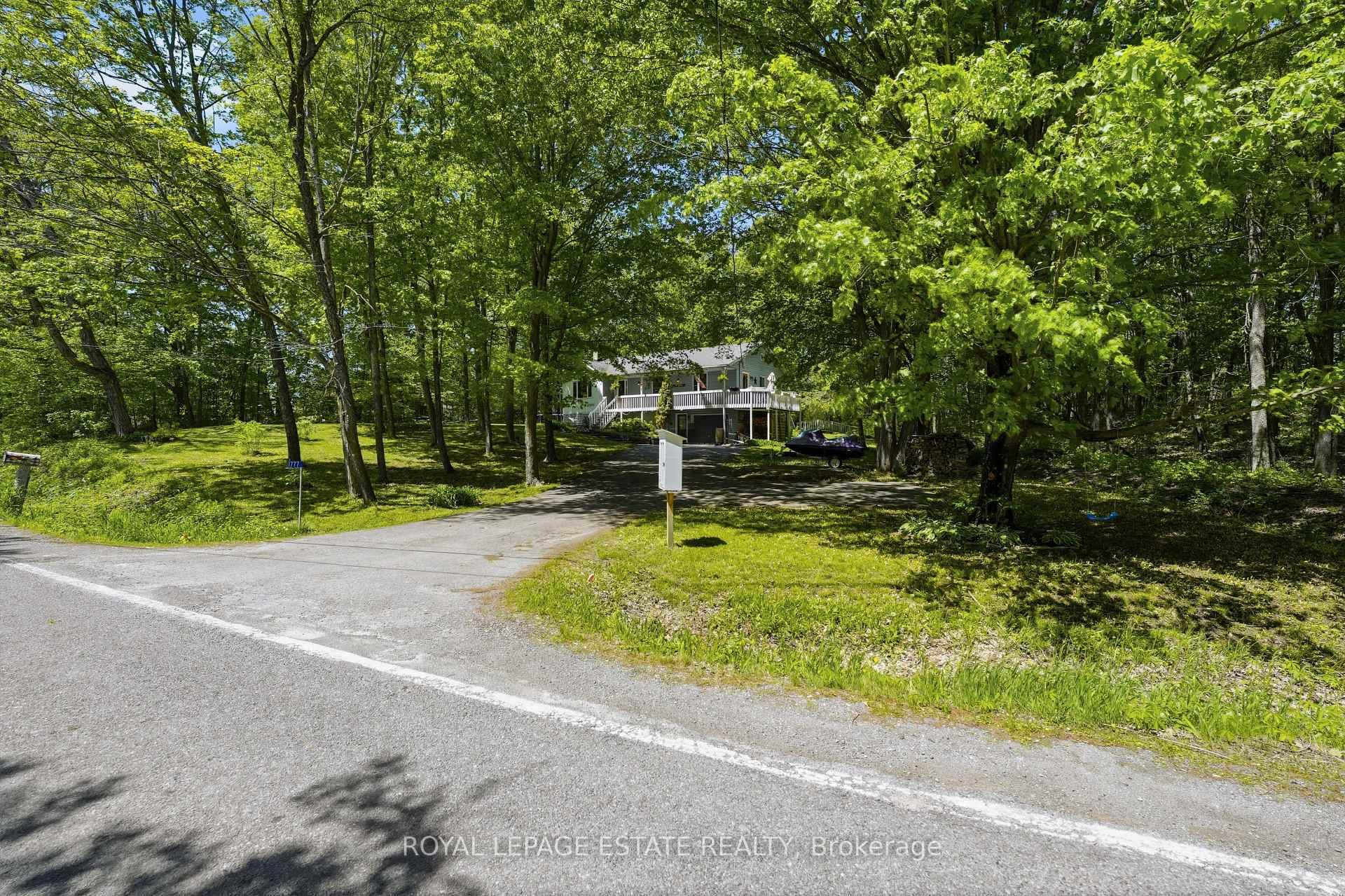 1777 Lazier Road photo 2
