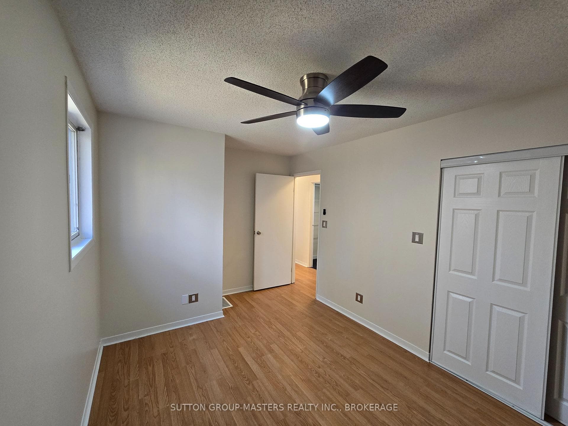 278 Vanguard Court photo 14