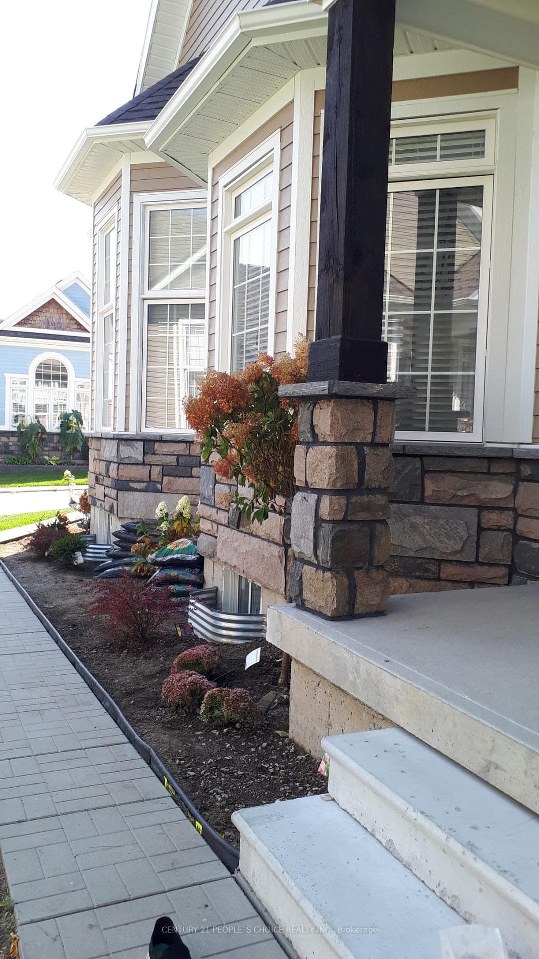 8 Prescott Crescent photo 24