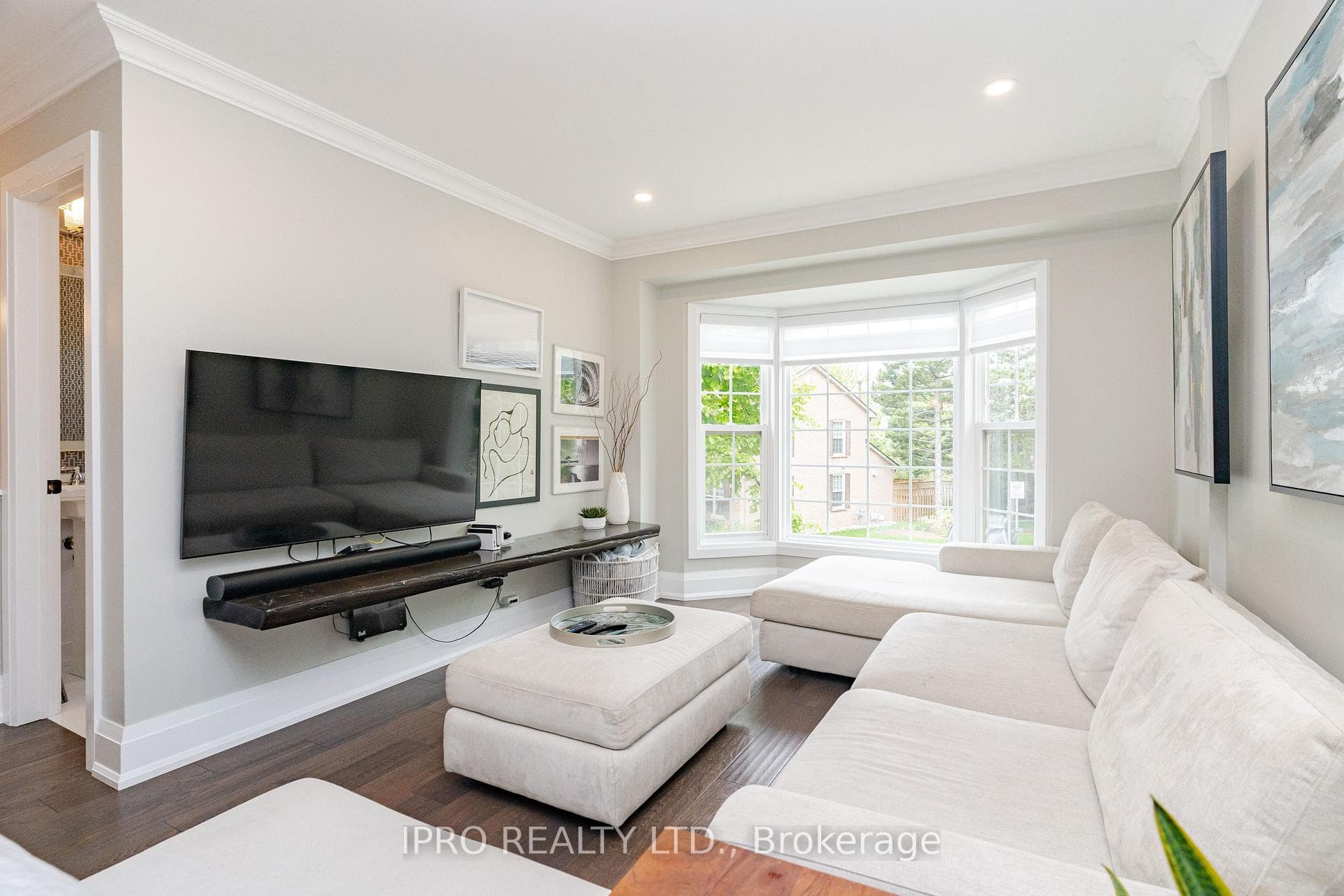 2272 Mowat Avenue Unit 74 photo 9