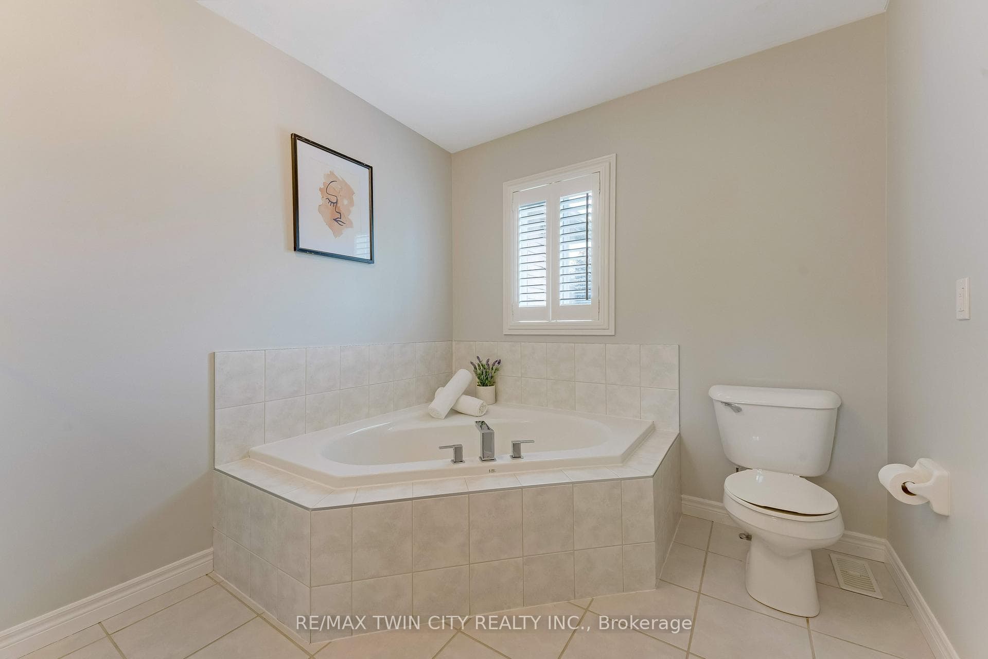 430 Kelso Drive photo 33