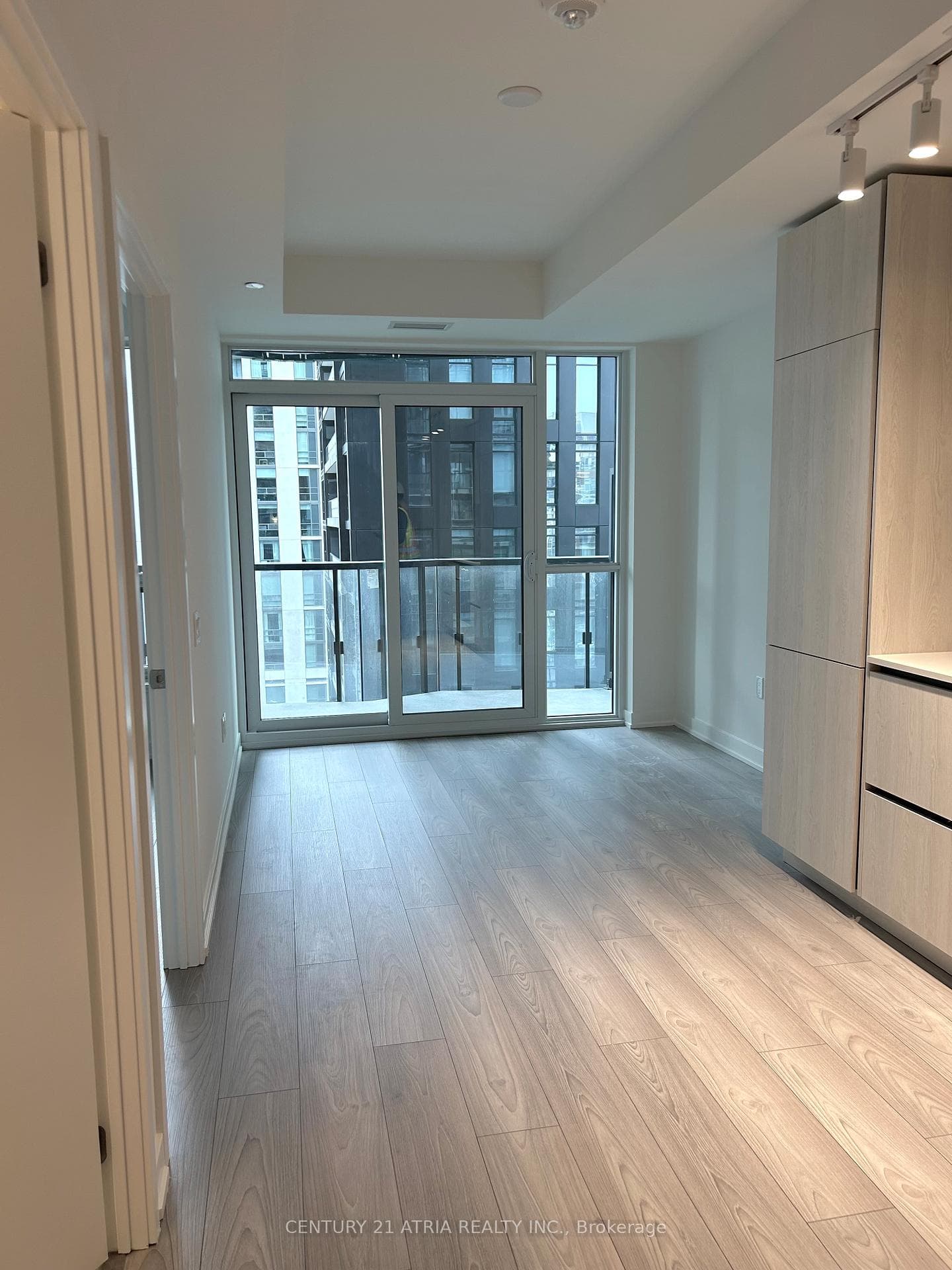 110 Broadway Avenue Unit 1203 photo 11