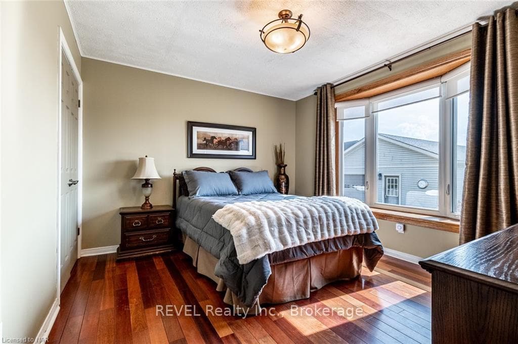 396 SAWMILL Road photo 16
