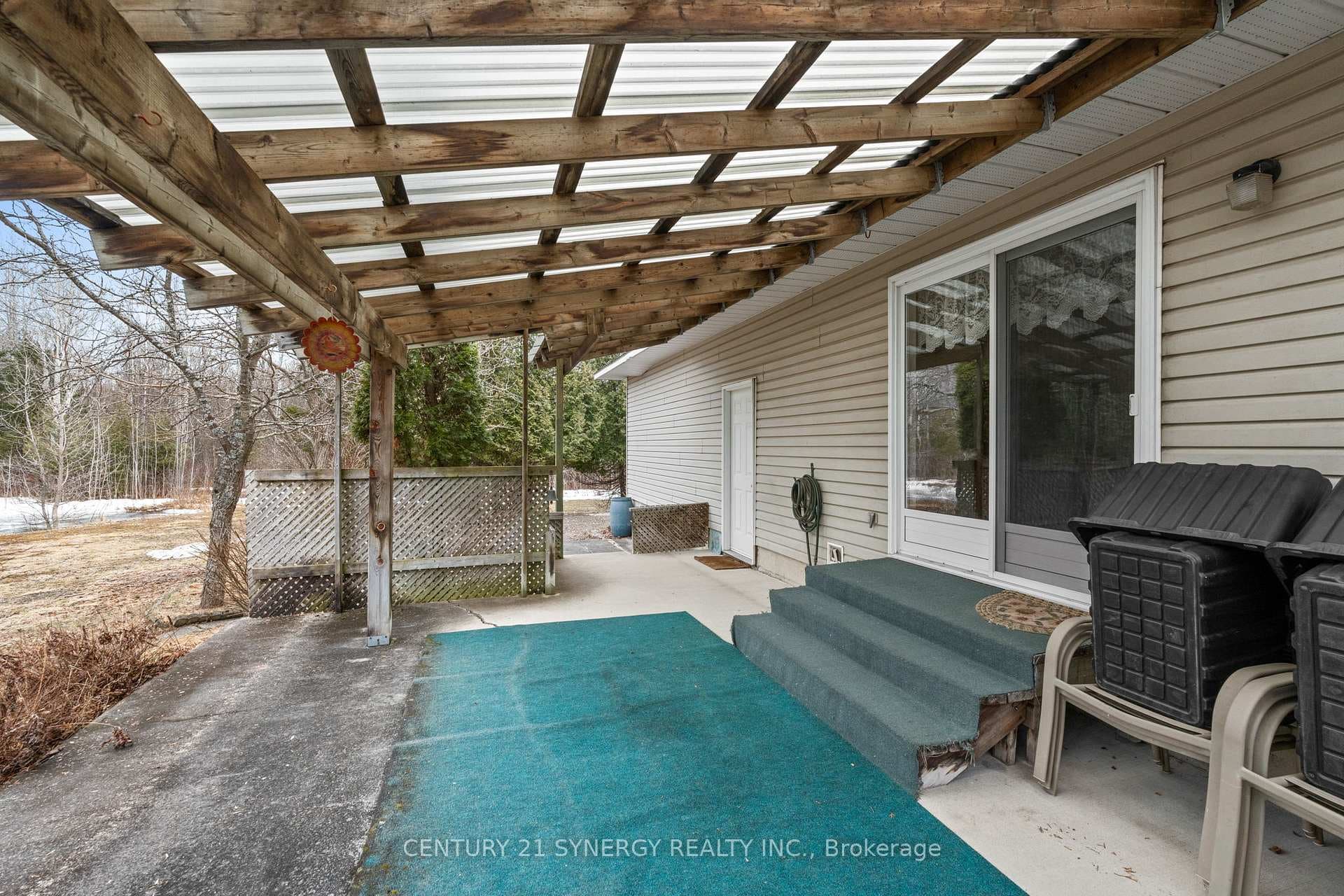 717 Townline Road photo 29