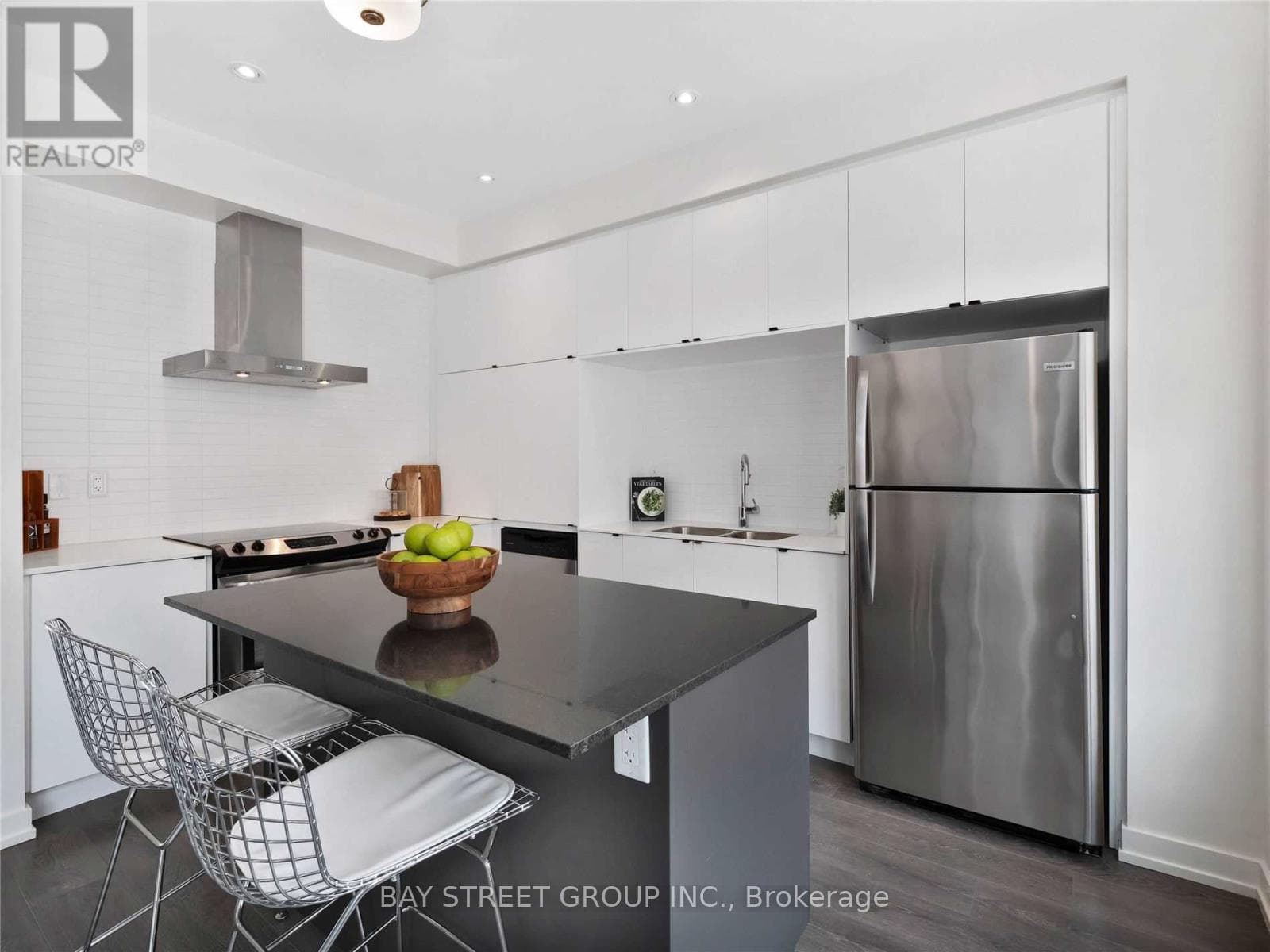 3186 Mintwood Circle photo 12