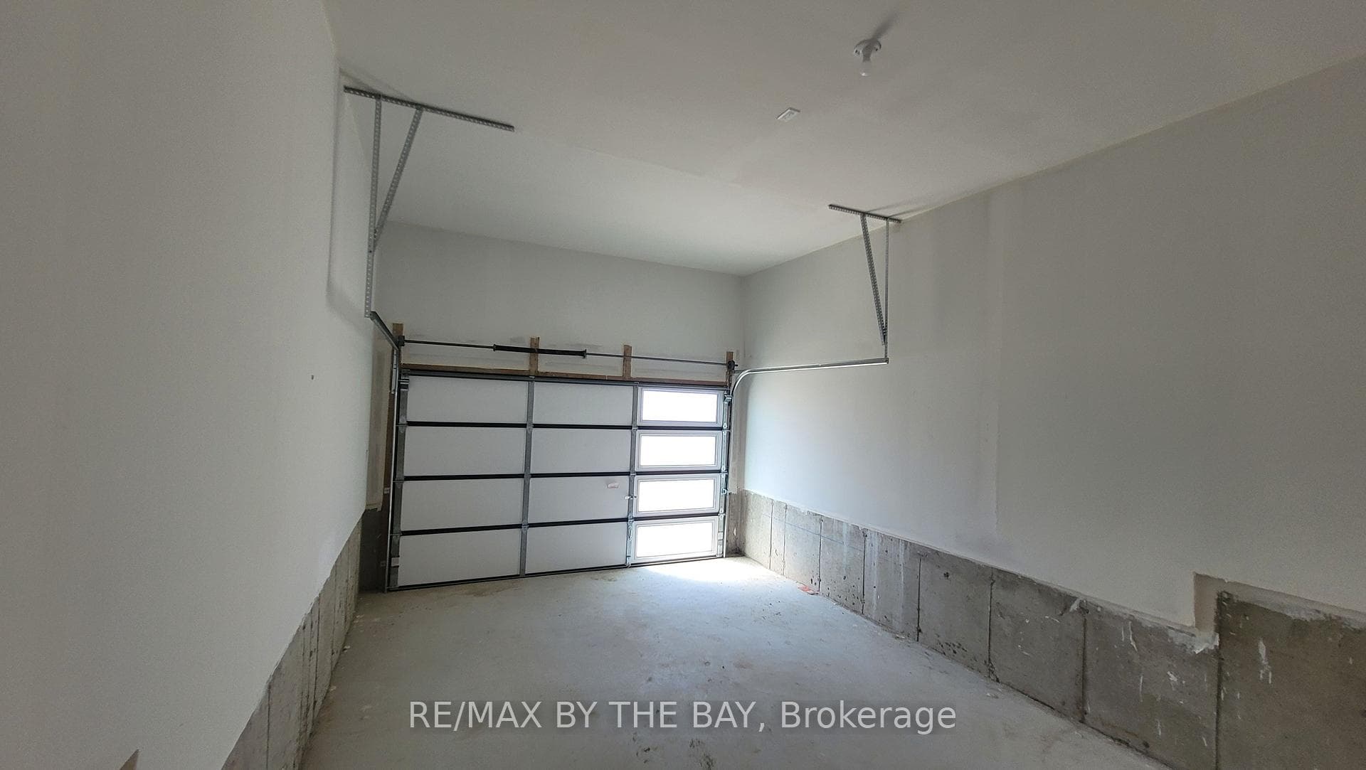 172 Union Boulevard photo 26