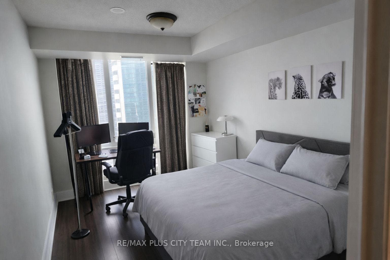 16 Yonge Street Unit 3804 photo 6