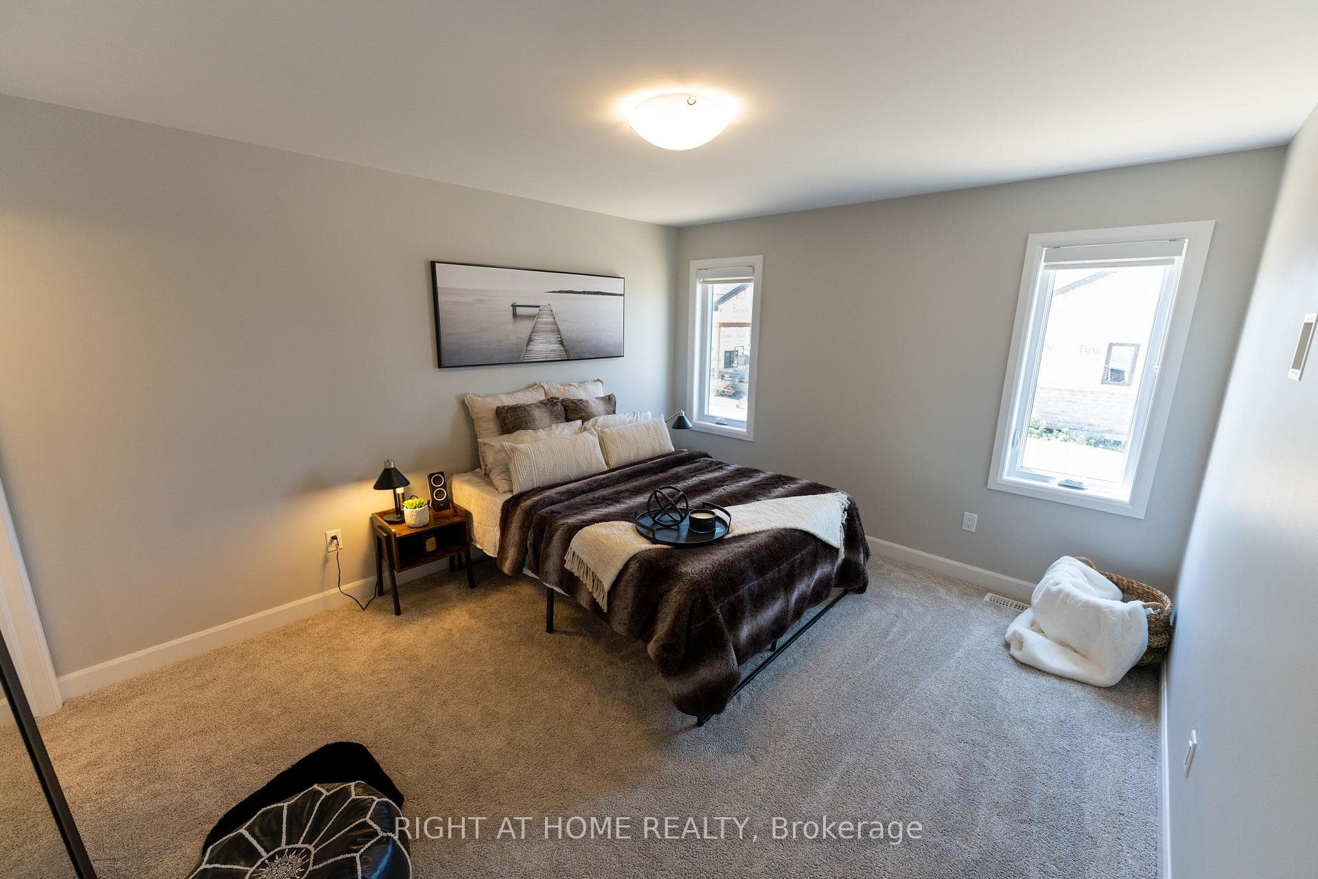 115 Howard Road photo 12
