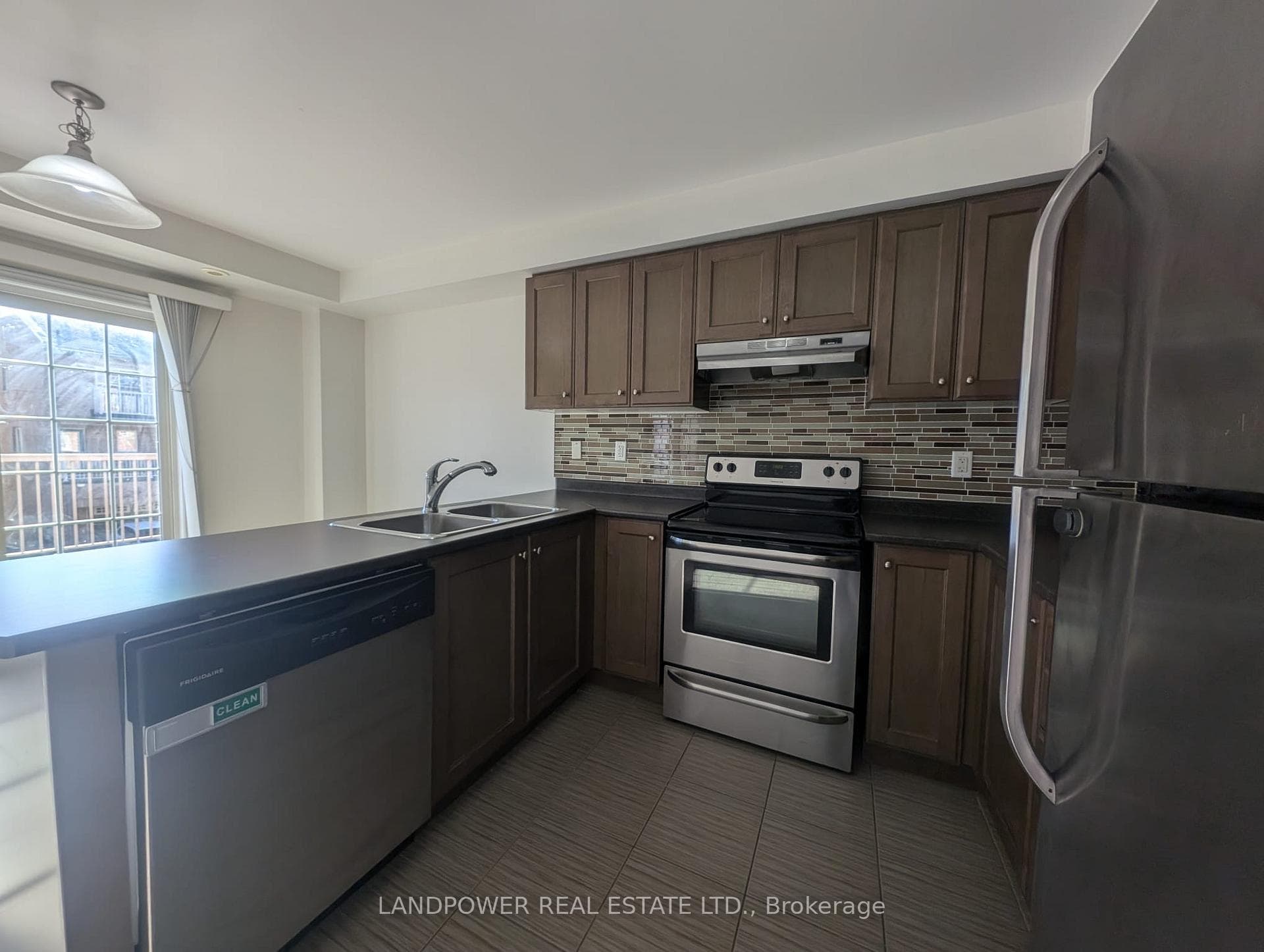 9872 Mccowan Road photo 24