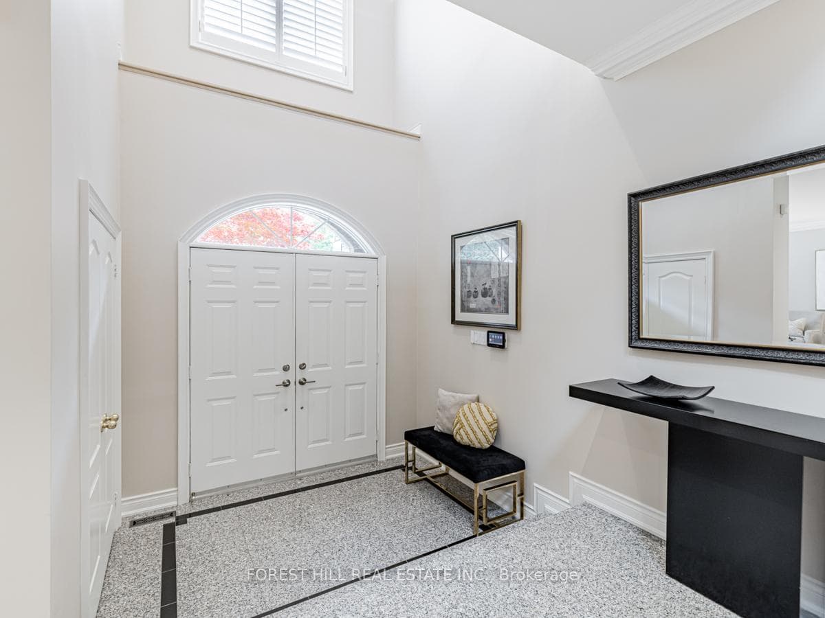 96 Babcombe Drive photo 3