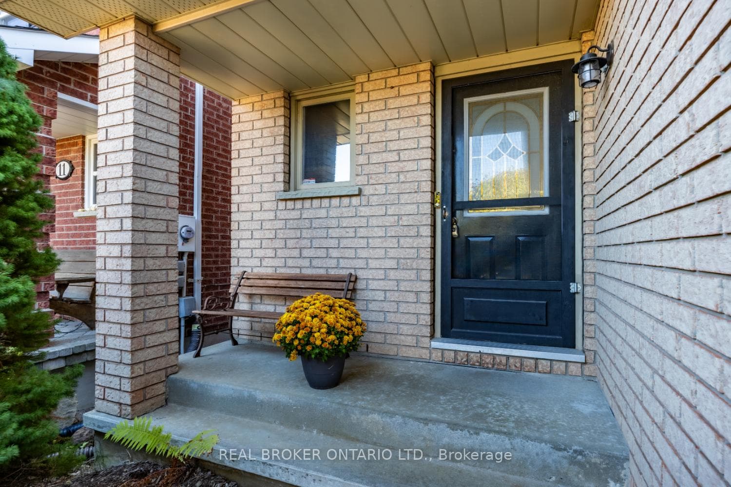 13 Fieldcrest Avenue photo 3