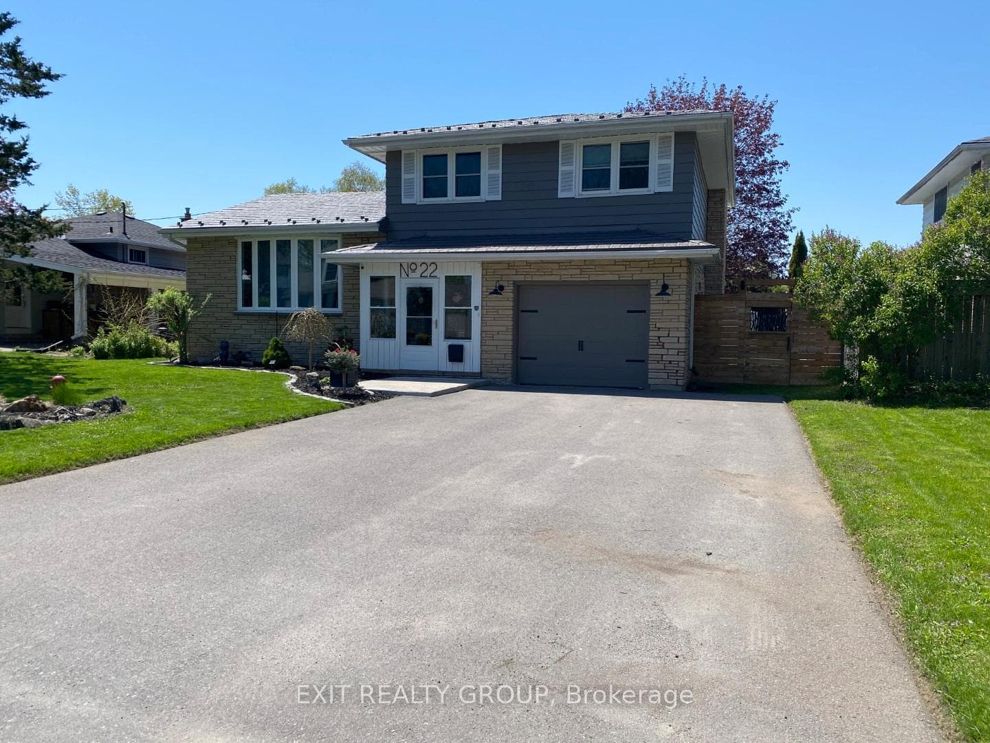22 Joyce Crescent photo 7