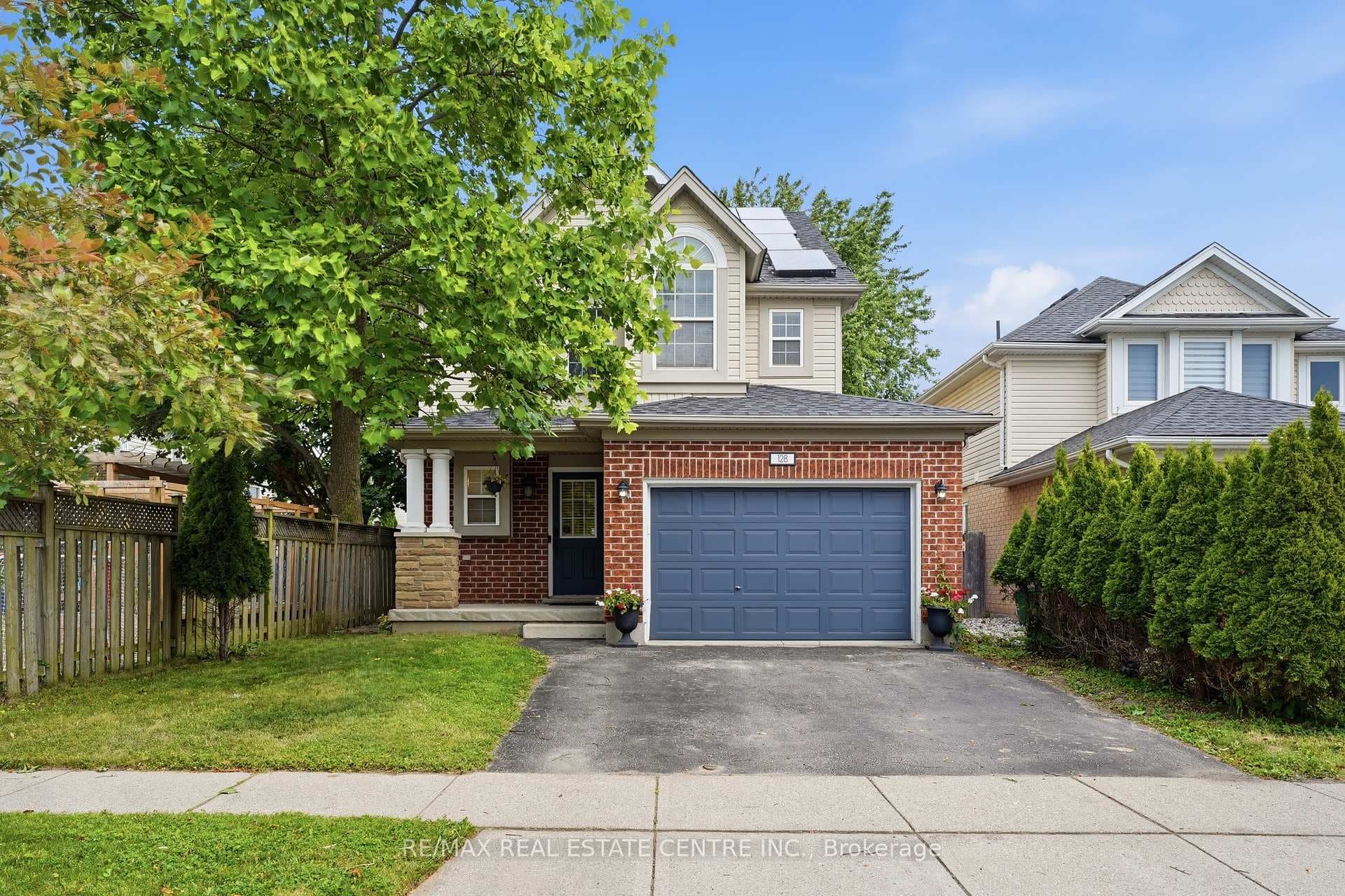 128 Houghton Street photo 3
