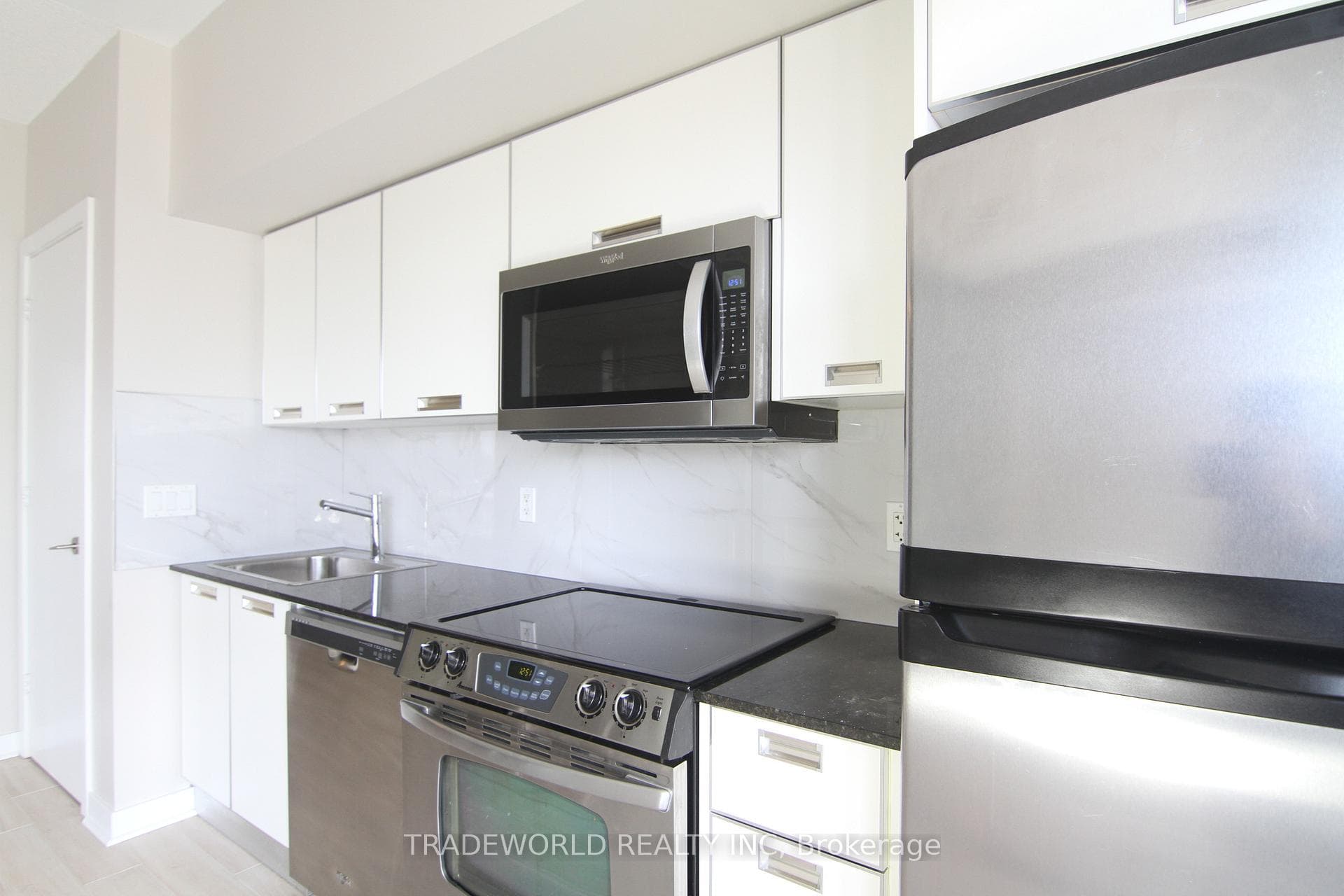 33 Charles Street Unit 1202 photo 11