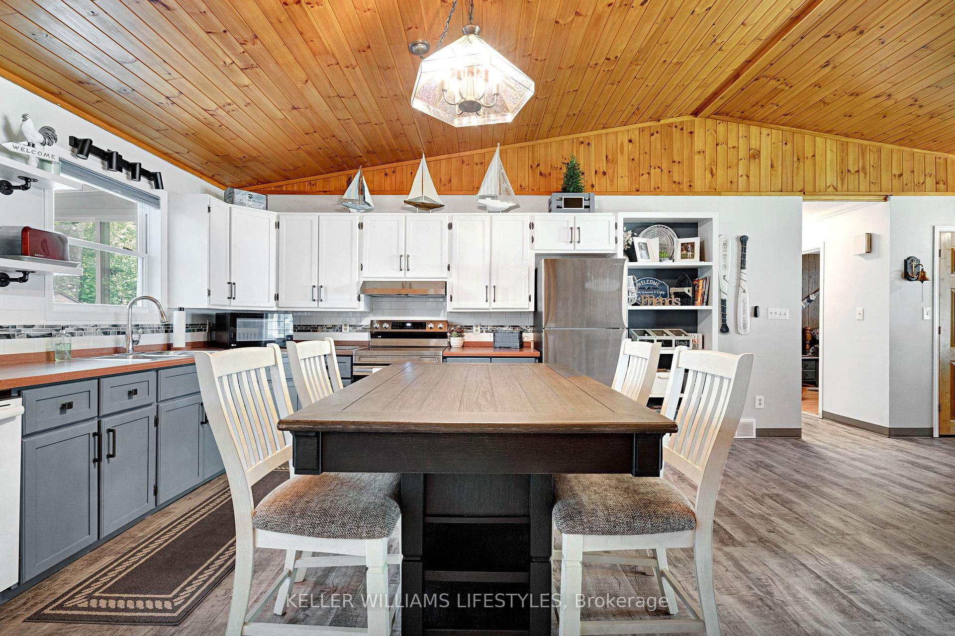 6238 London Road photo 17