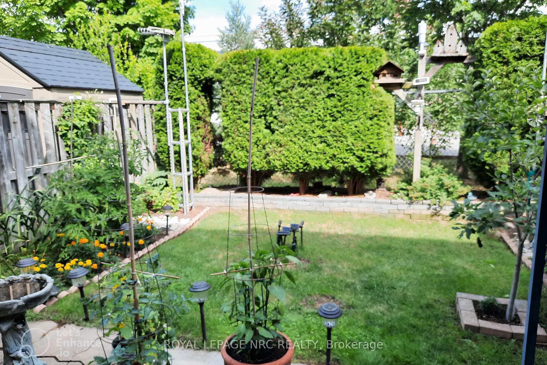 51 Hemlock Way photo 31