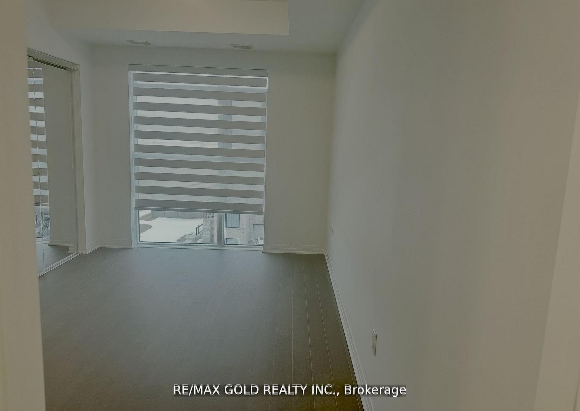 490 Gordon Krantz Avenue Unit 423 photo 28