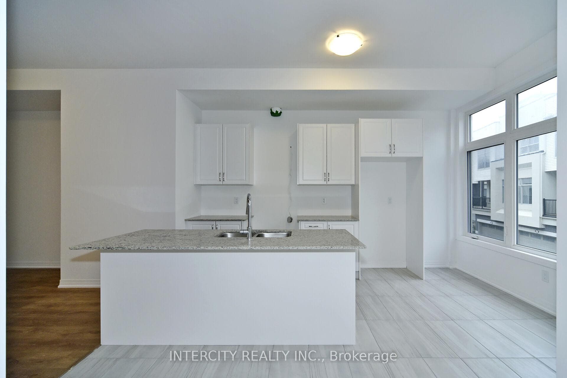 147 Markland Street photo 16