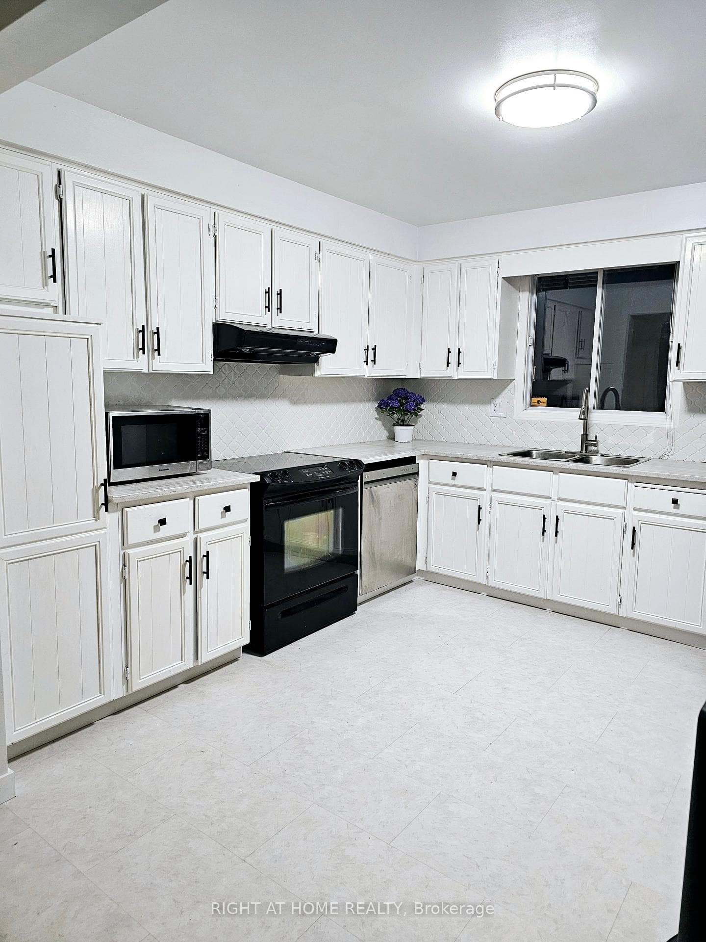 28 Coleman Court photo 12