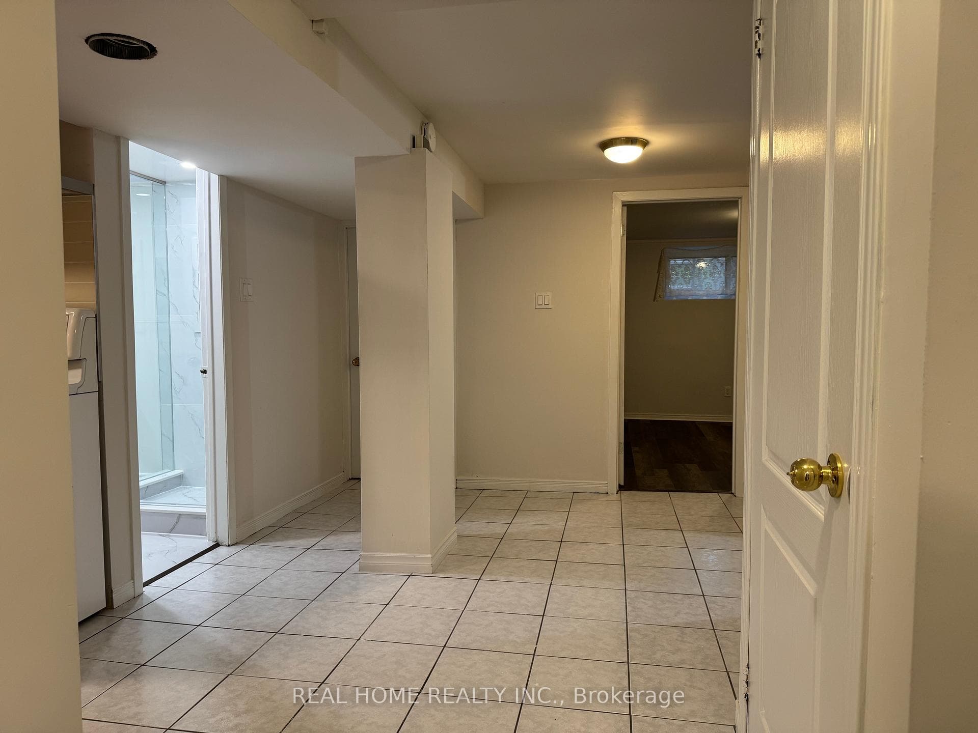 401 Fernleigh Circle Unit Lower L photo 21