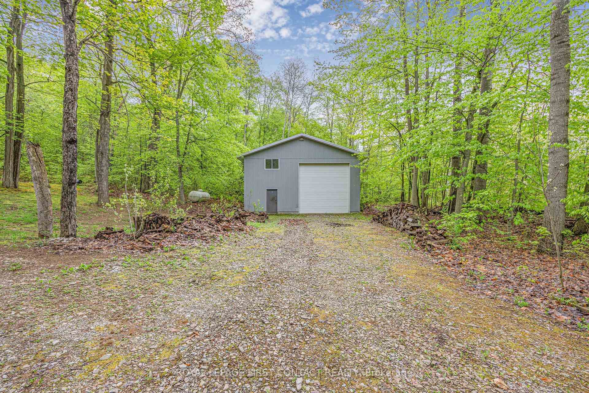 3895 Vasey Road photo 27