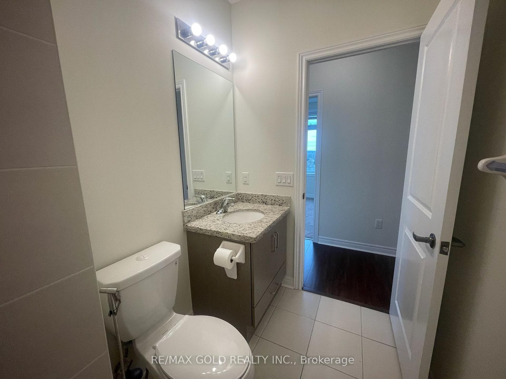 39 New Delhi Drive Unit 803 photo 20