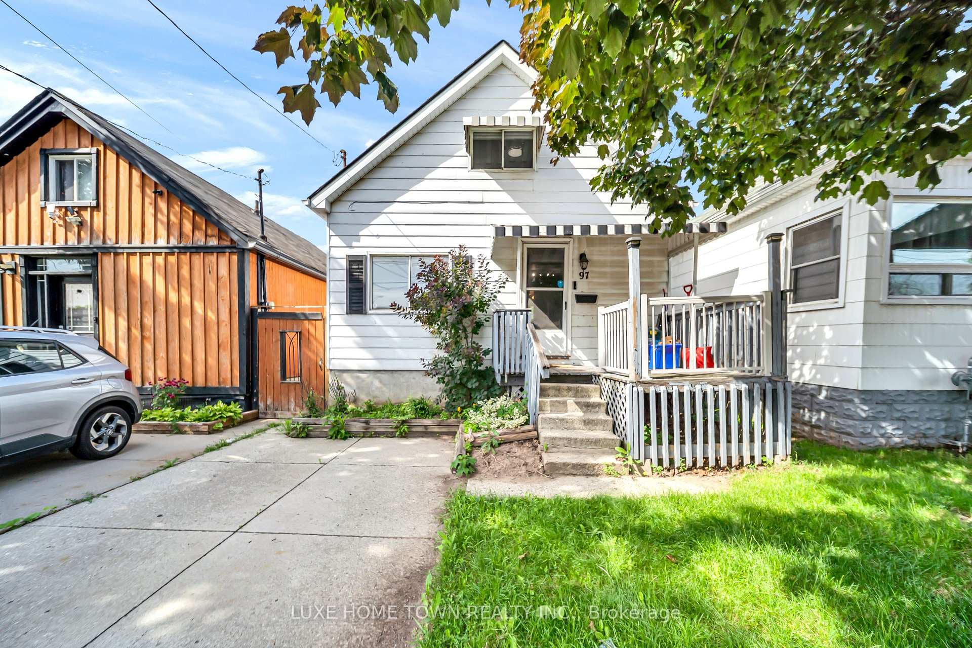 97 Hope Avenue photo 4