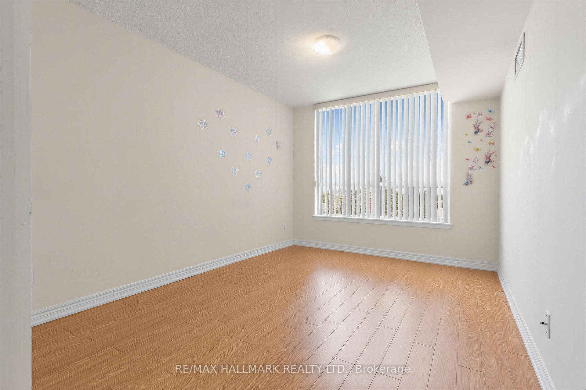 50 Disera Drive Unit 1206 photo 16